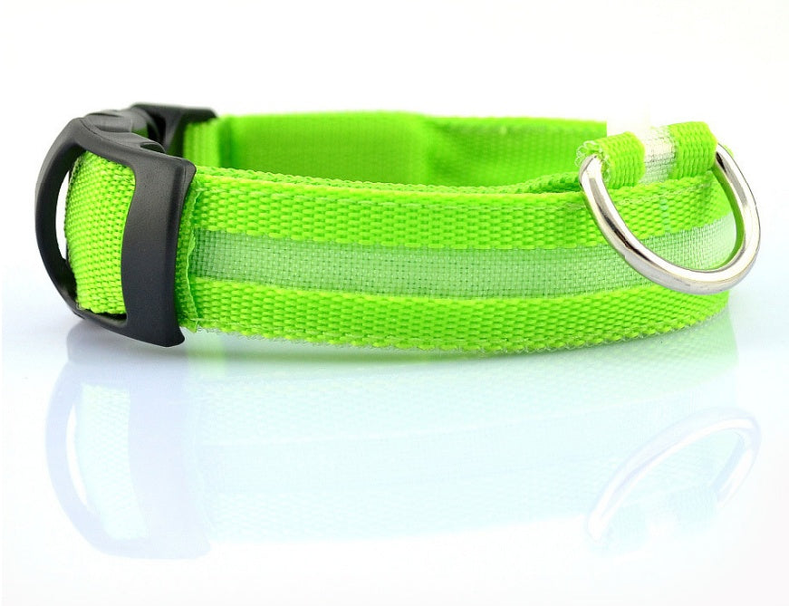 Collar luminoso de nailon LED para perros, seguridad nocturna intermitente, brillo en la oscuridad, correa para perros y gatos, suministros ajustables para mascotas