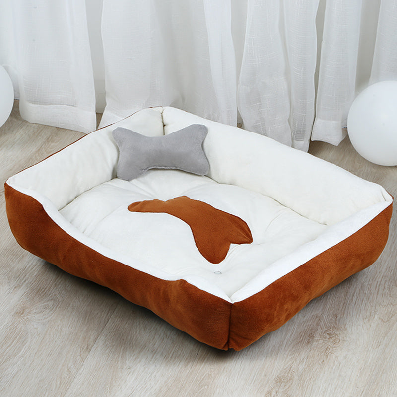 Cama larga y acolchada para perros