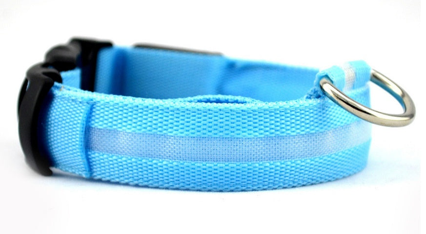 Collar luminoso de nailon LED para perros, seguridad nocturna intermitente, brillo en la oscuridad, correa para perros y gatos, suministros ajustables para mascotas