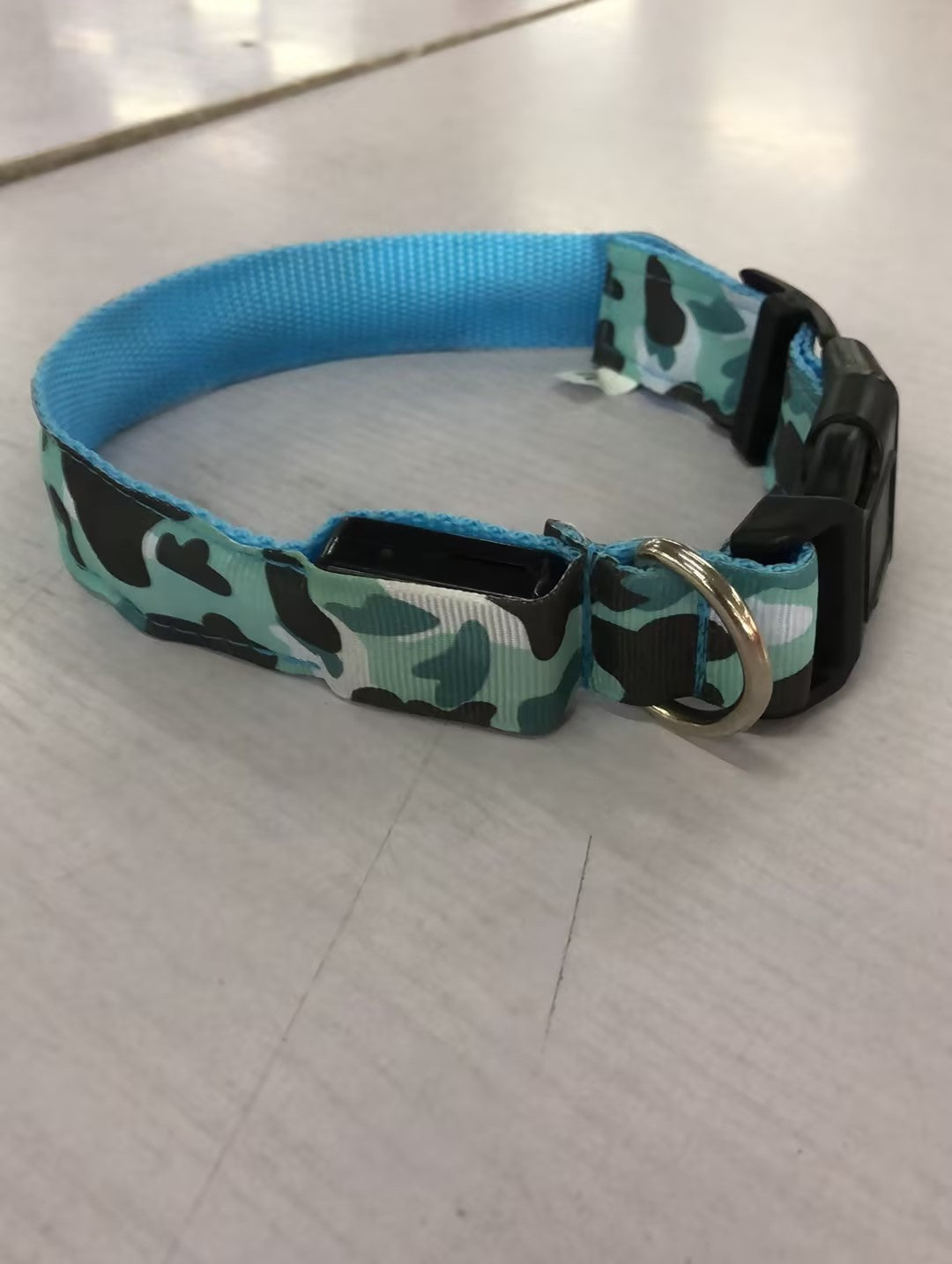 Collar camuflaje luminoso para mascotas, correa
