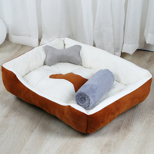 Cama larga y acolchada para perros