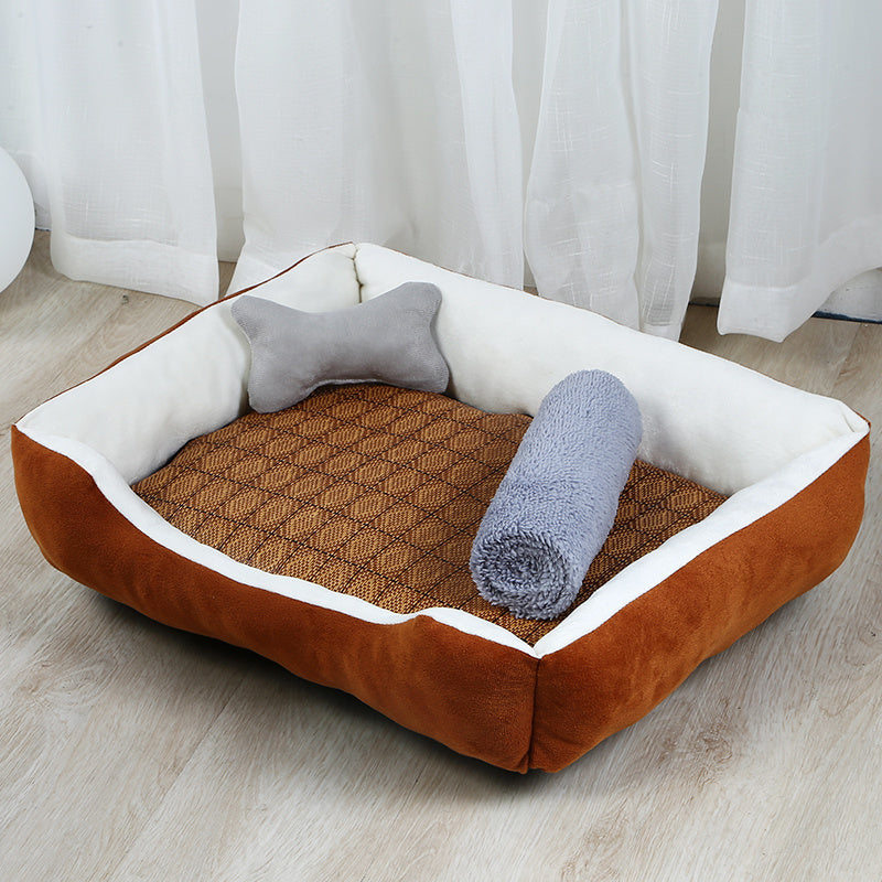 Cama larga y acolchada para perros